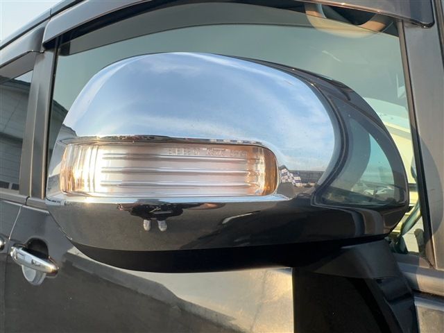 TOYOTA VOXY 4WD 2011