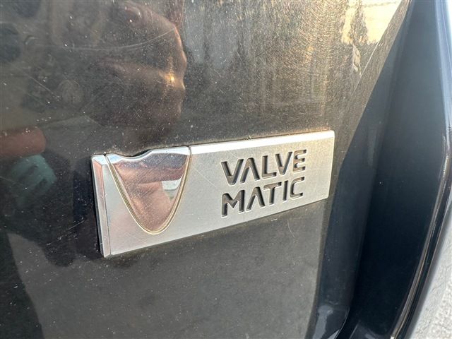 TOYOTA VOXY 4WD 2011