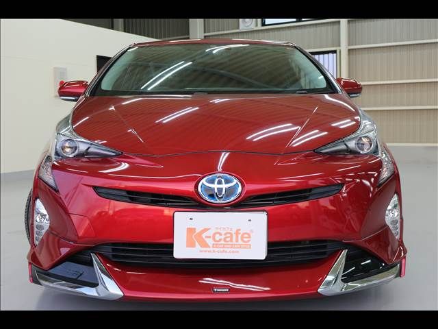 TOYOTA PRIUS 2016
