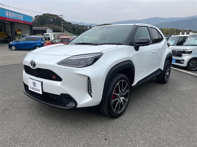 TOYOTA YARIS CROSS 2025