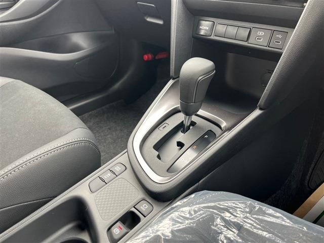 TOYOTA YARIS CROSS 2025