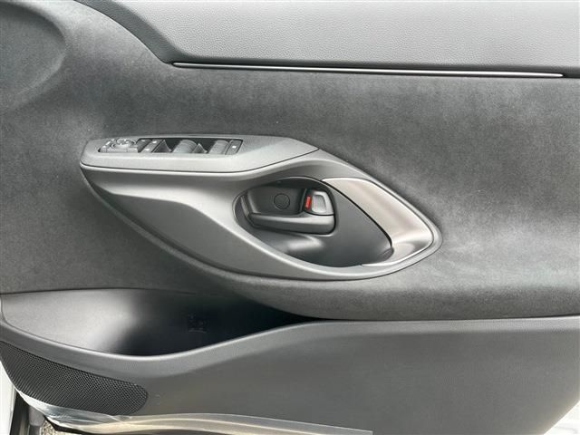 TOYOTA YARIS CROSS 2025