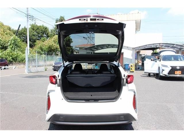 TOYOTA PRIUS PHV 2017