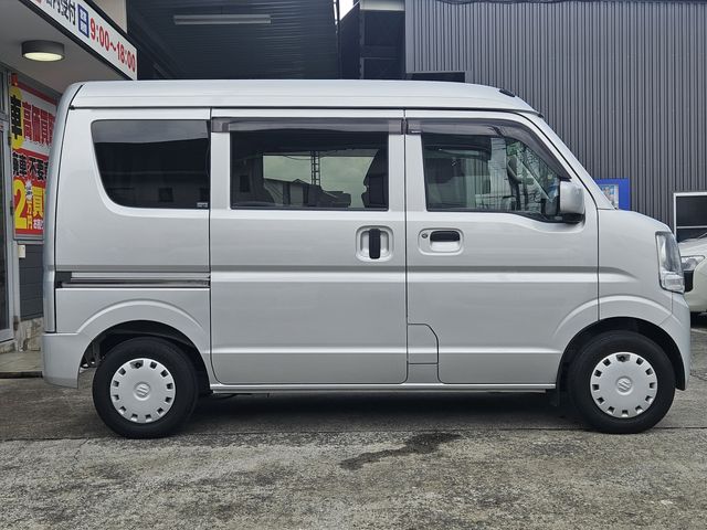 SUZUKI EVERY van 2022