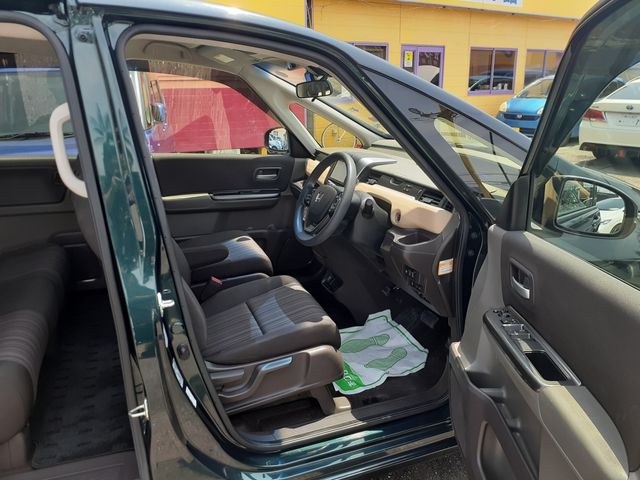 HONDA FREED HYBRID 2018