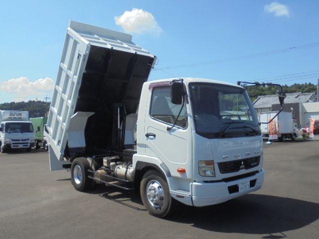 MITSUBISHI FUSOU FIGHTER 2014