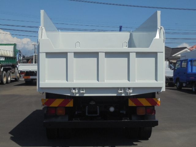 MITSUBISHI FUSOU FIGHTER 2014