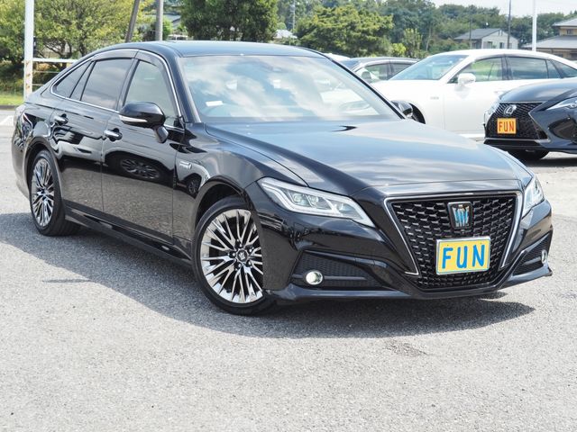 TOYOTA CROWN sedan hybrid 2020