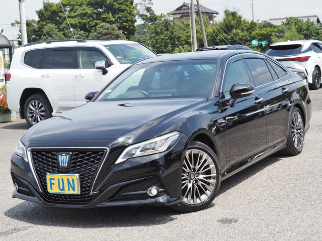 TOYOTA CROWN sedan hybrid 2020