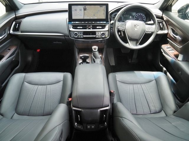 TOYOTA CROWN sedan hybrid 2020