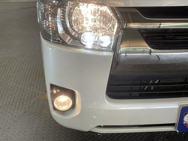 TOYOTA HIACE van 2WD 2021