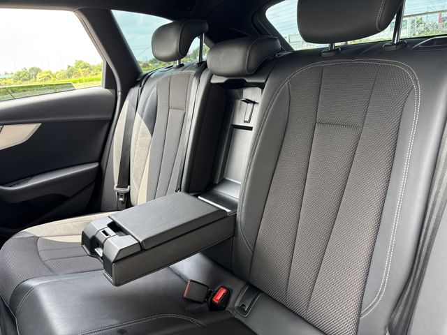 AUDI AUDI A4 AVANT 2016