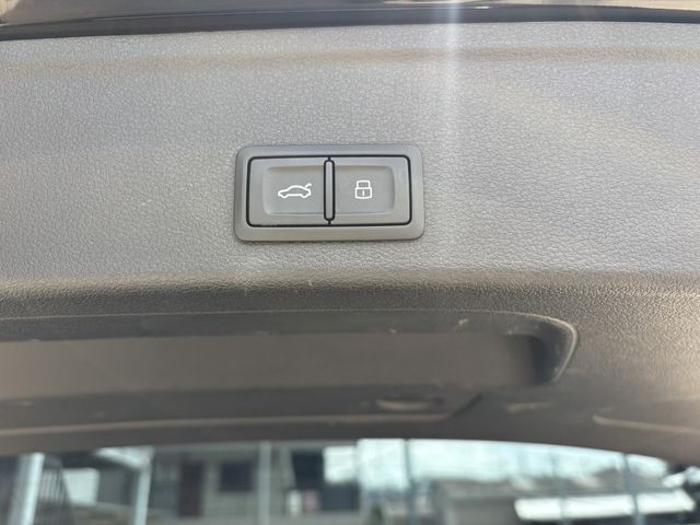 AUDI AUDI A4 AVANT 2016