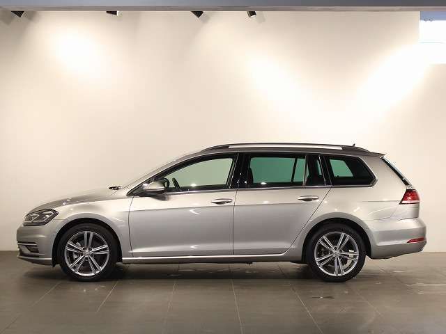 VOLKSWAGEN VOLKSWAGEN GOLF VARIANT 2020