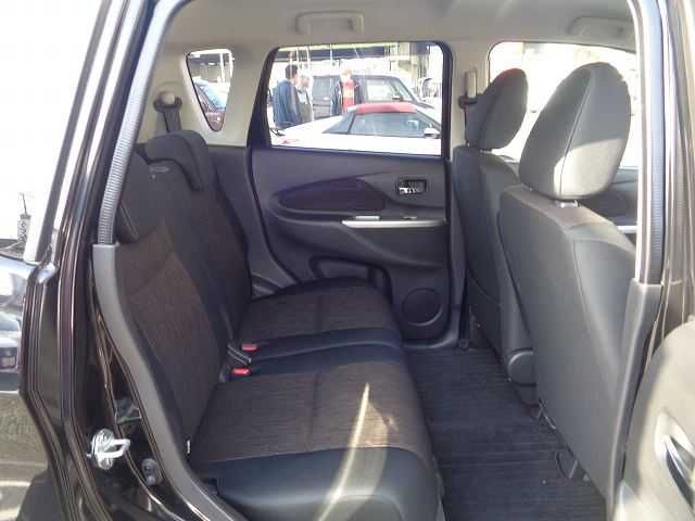 MITSUBISHI eK custom 2015