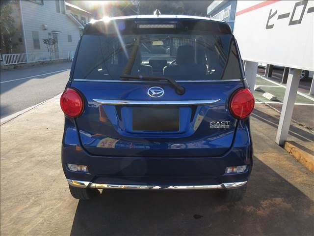 DAIHATSU CAST STYLE 2016