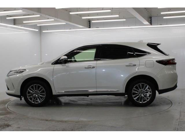TOYOTA HARRIER 2WD 2017