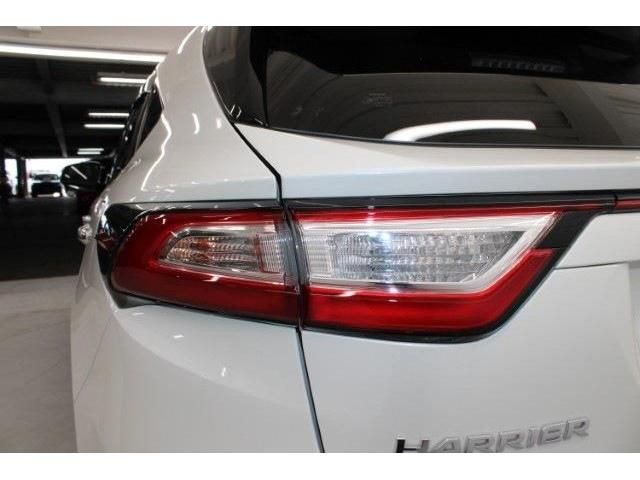 TOYOTA HARRIER 2WD 2017