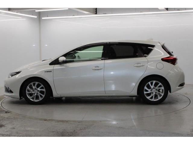 TOYOTA AURIS HYBRID 2016