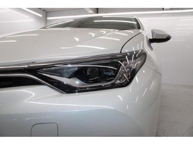 TOYOTA AURIS HYBRID 2016
