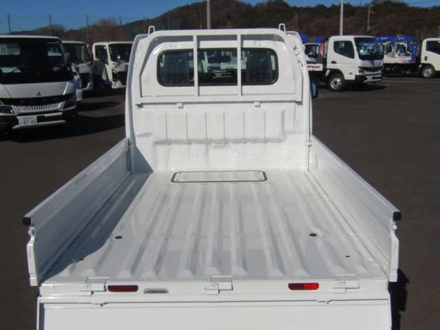 MITSUBISHI MINICAB truck 4WD 2024