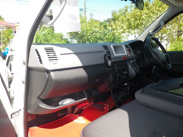 TOYOTA HIACE van 2WD 2013