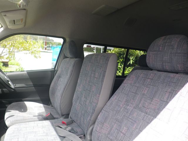 TOYOTA HIACE COMMUTER 4WD 2007