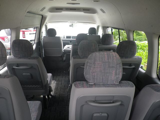 TOYOTA HIACE COMMUTER 4WD 2007