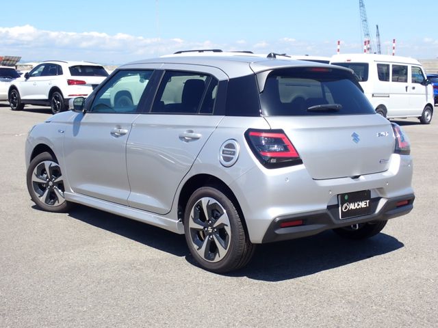 SUZUKI SWIFT 2023