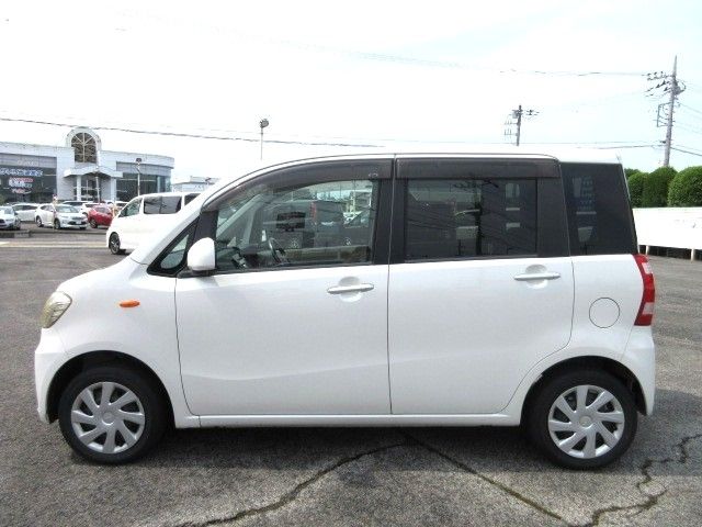 DAIHATSU TANTO Exe 2011