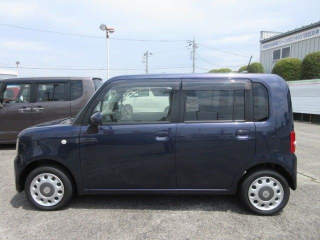 TOYOTA PIXIS SPACE 2014