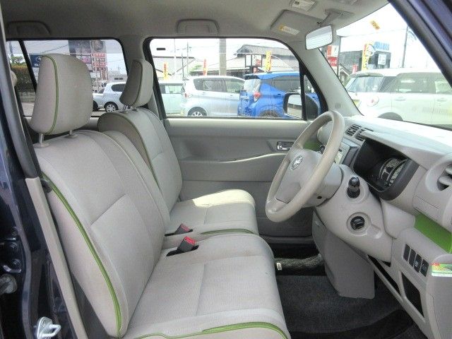 TOYOTA PIXIS SPACE 2014