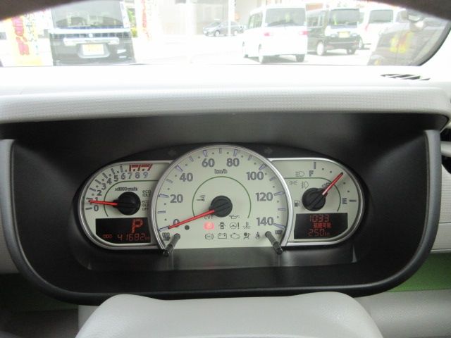 TOYOTA PIXIS SPACE 2014