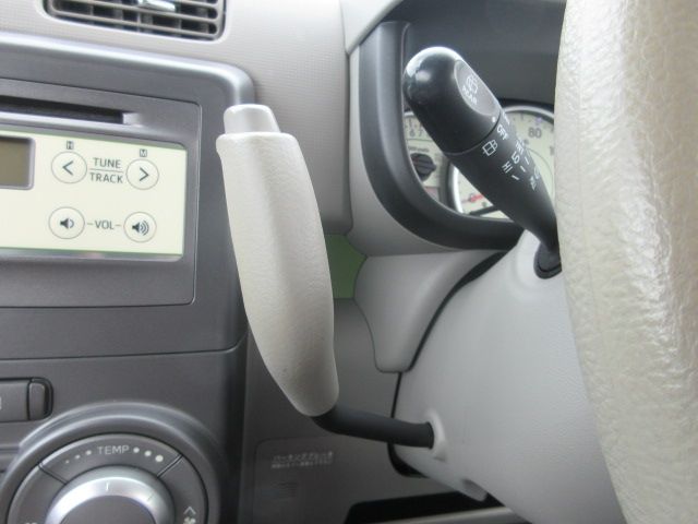 TOYOTA PIXIS SPACE 2014