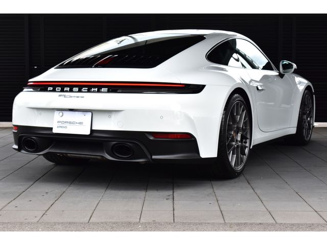 PORSCHE PORSCHE 911 2025