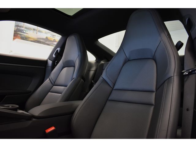 PORSCHE PORSCHE 911 2025