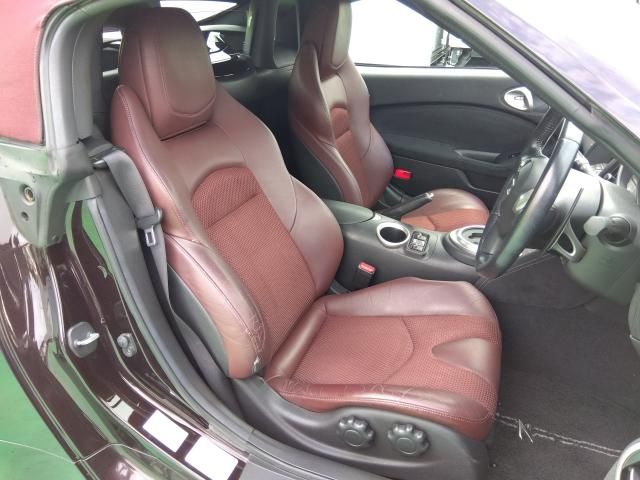 NISSAN FAIRLADY Z roadstar 2010