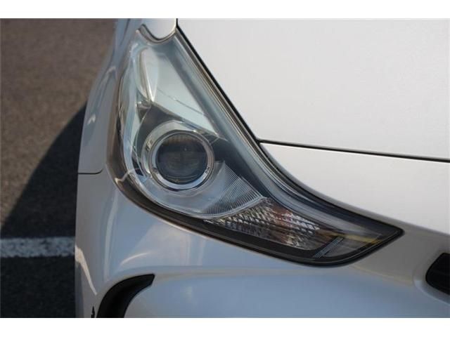 TOYOTA PRIUS Alpha 2015