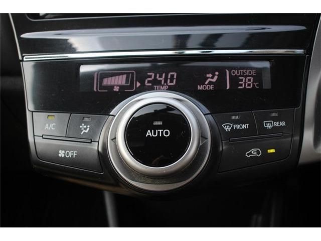 TOYOTA PRIUS Alpha 2015