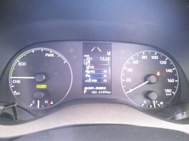 TOYOTA YARIS HYBRID 2021