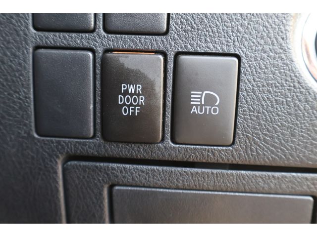 TOYOTA ALPHARD 4WD 2019