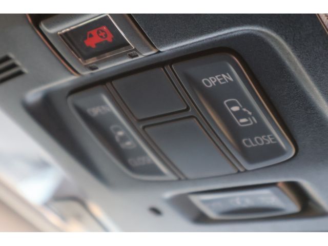 TOYOTA ALPHARD 4WD 2019