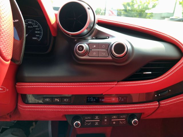 FERRARI FERRARI F8 Spider 2022