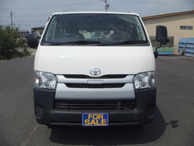 TOYOTA HIACE van 4WD 2018