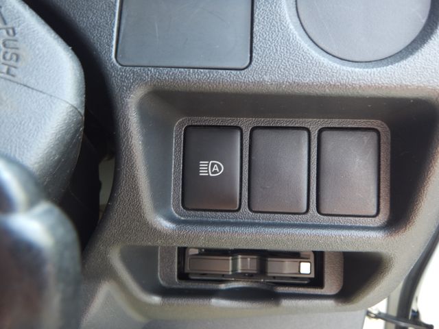 TOYOTA HIACE van 4WD 2018