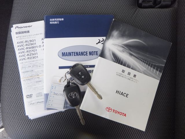 TOYOTA HIACE van 4WD 2018