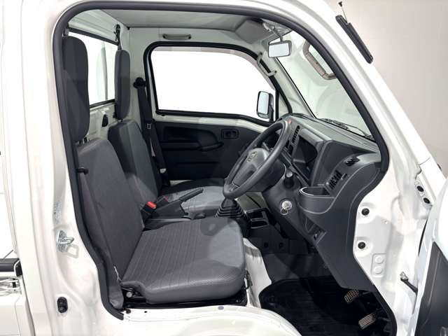 DAIHATSU HIJET truck 4WD 2017