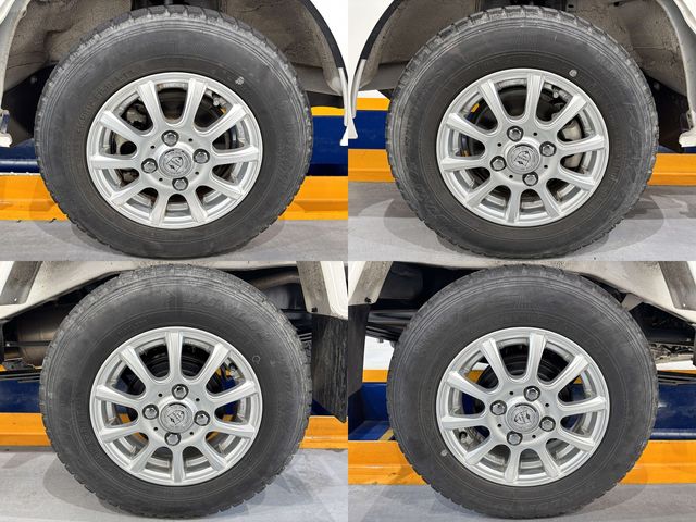 DAIHATSU HIJET truck 4WD 2017