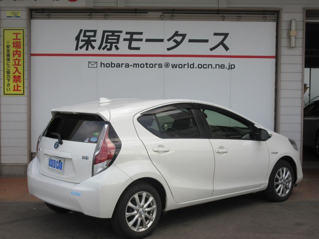 TOYOTA AQUA 2015