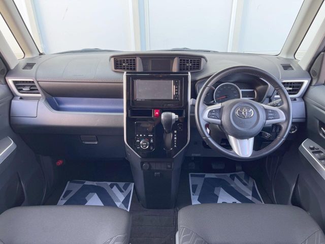 TOYOTA ROOMY 2016